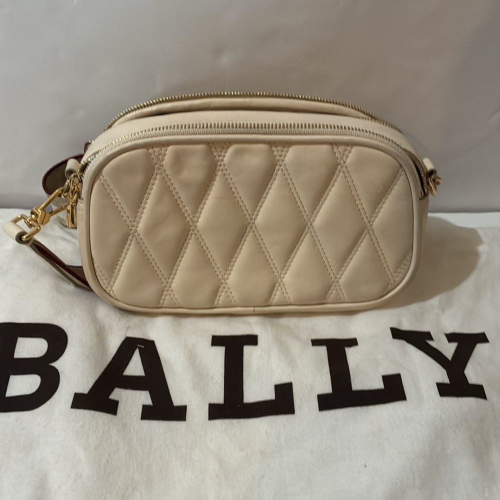 Bally Cream Quilted Crossbody – Only $165 (Outside Marketing: $336 in Black!). - Picture 3 of 7